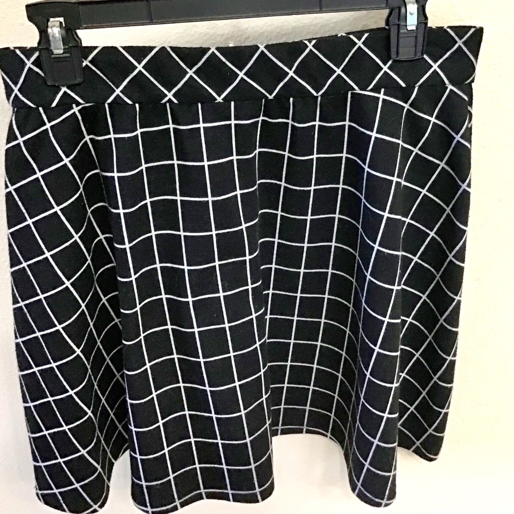 Juniors XL Joe B Skater Skirt